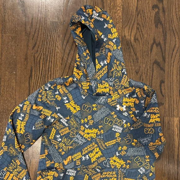 Boys Under Armour hoodie - Picture 5 of 6